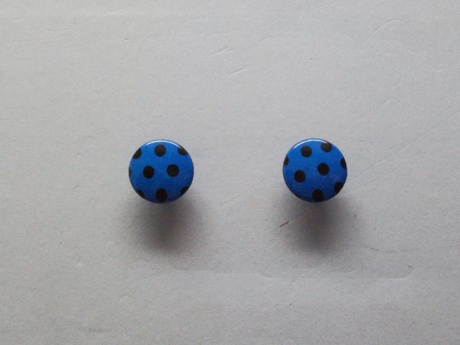 Knopf mit schwarzen Punkten Nr. 6089-24-6, Farbe 6 blau/schwarz