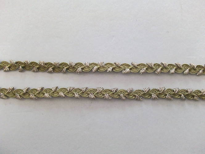Mokuba Metallic Trimming Braid Nr. 9560-4