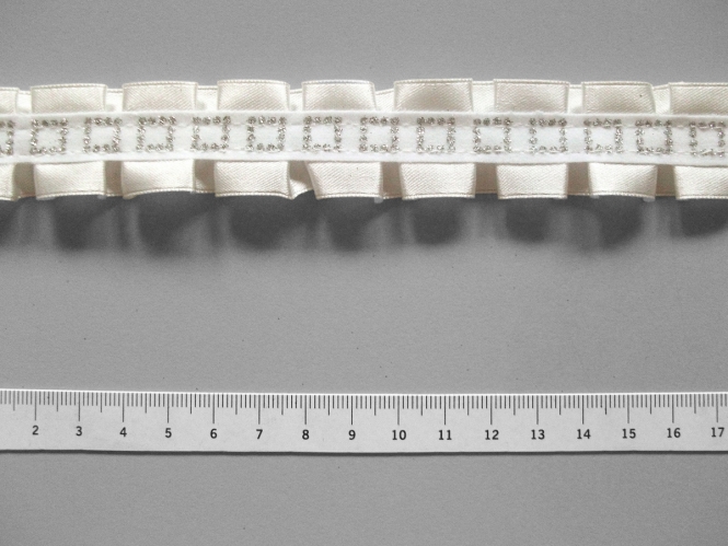 Satinband plissiert G3701-3 in creme mit Glitter-Dekor silber